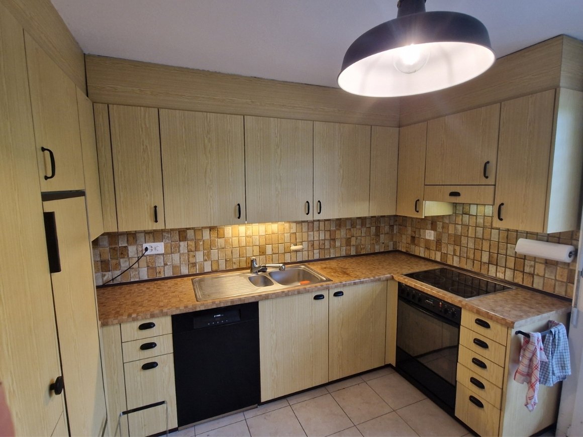 cuisine avant renovation covering yverdon.jpg